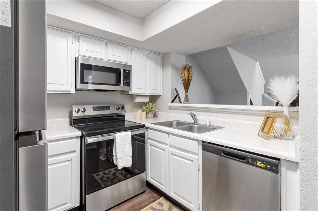 Arlington Oaks Condo - Residential