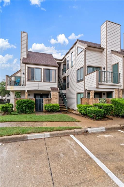 Arlington Oaks Condo - Residential