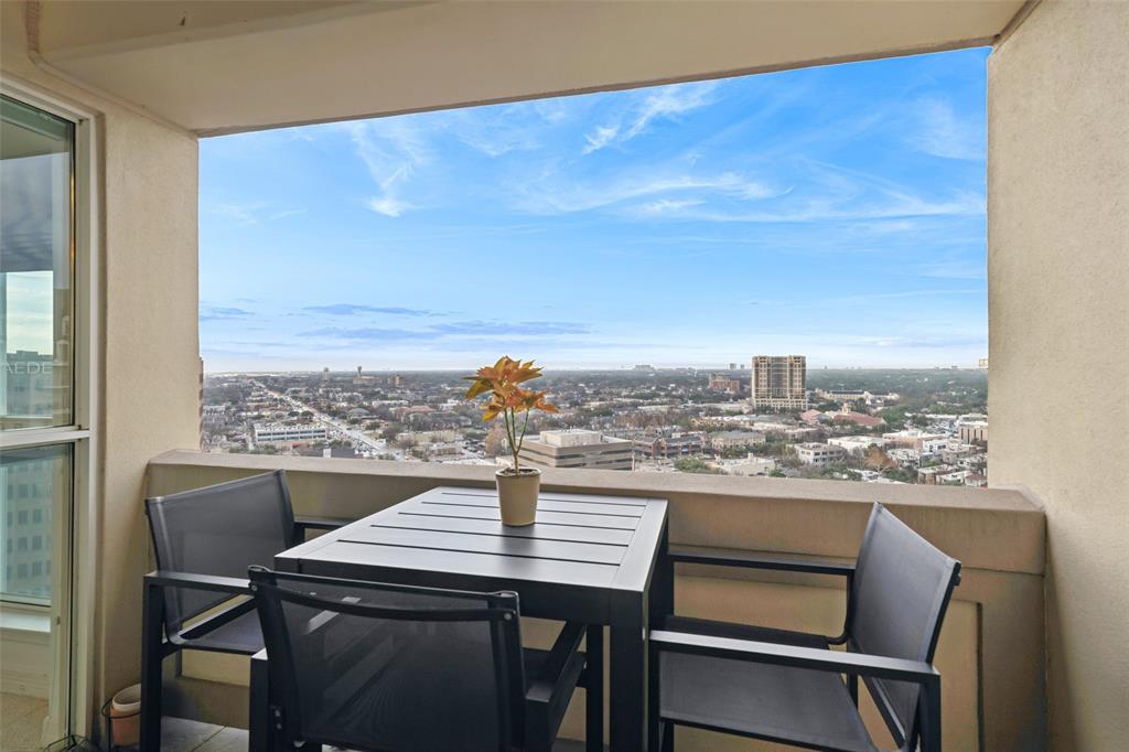 Mayfair at Turtle Creek Condo - Residential