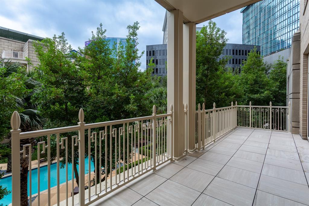 Ritz-Carlton 2 - Residential