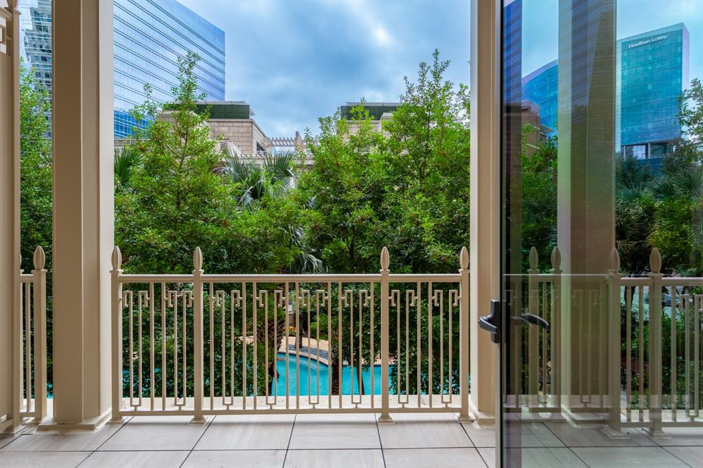 Ritz-Carlton 2 - Residential