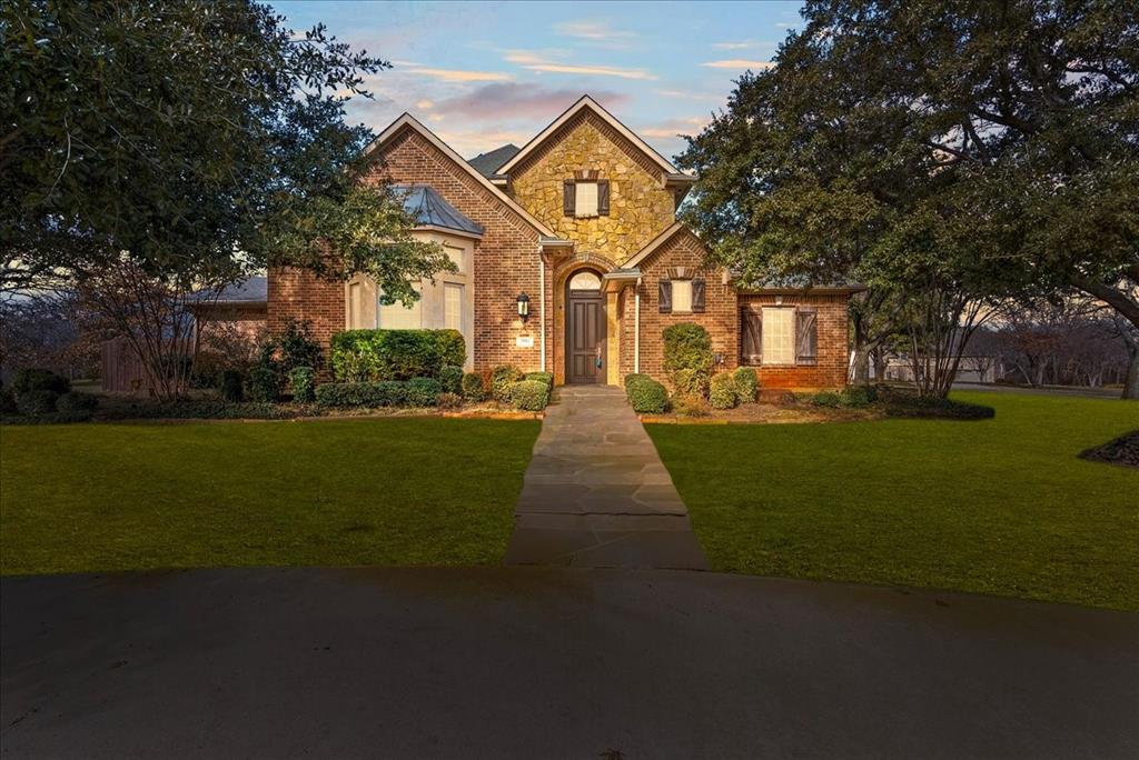 Emerald Sound At Lake Lewisvil - Residential