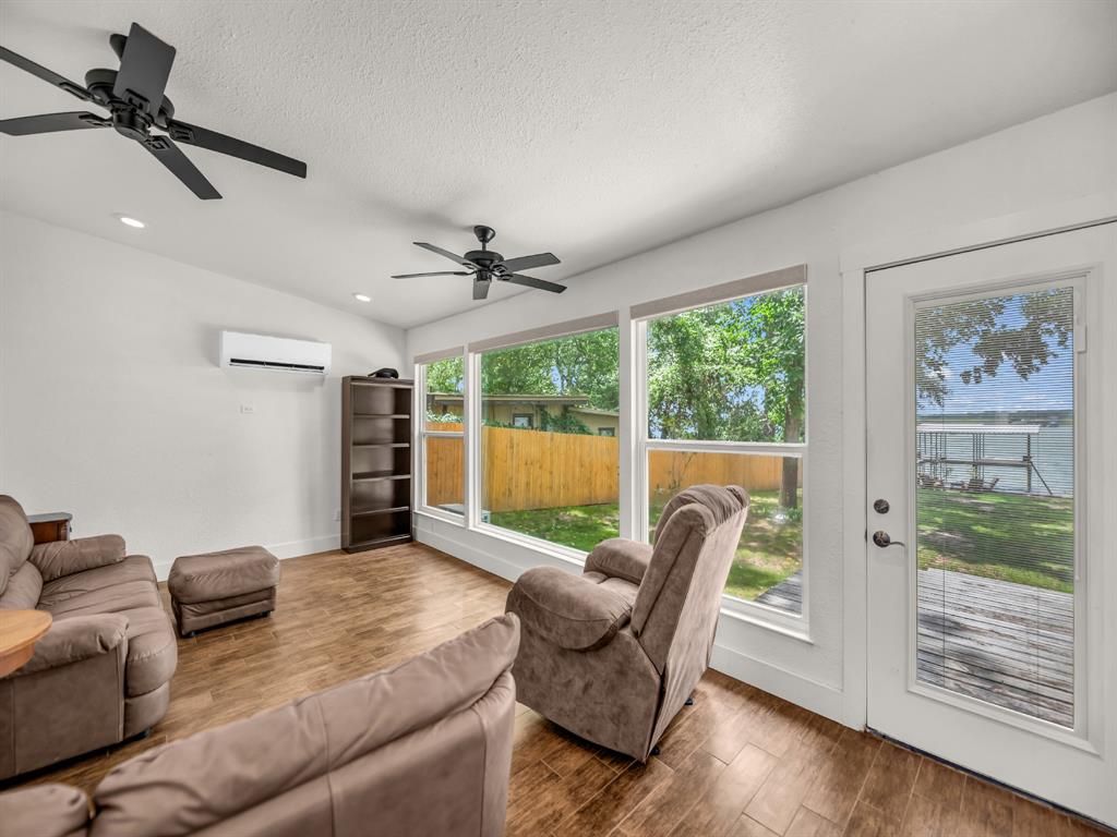 Lake Weatherford - Residential