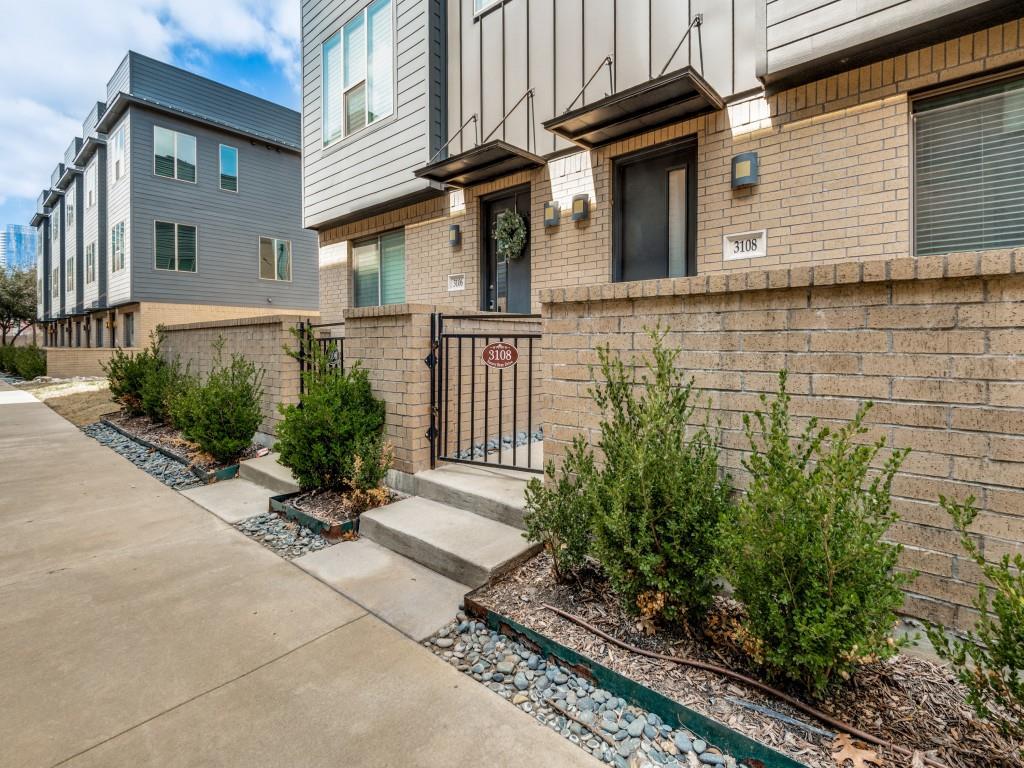 Flora Street Twnhms 02 - Residential
