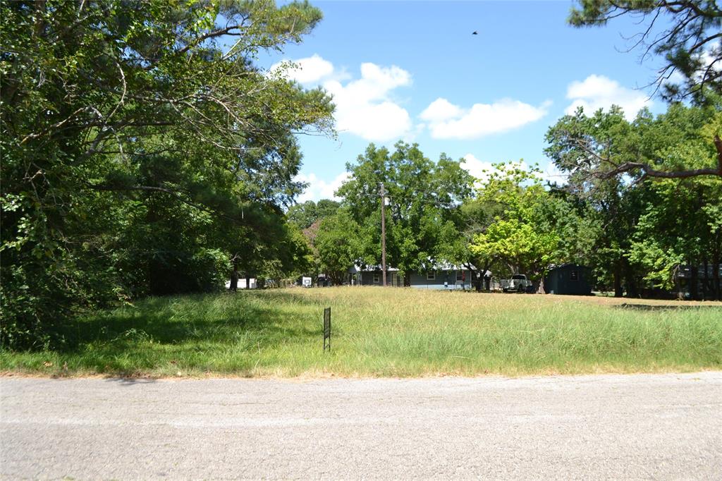 Whispering Oaks - Land