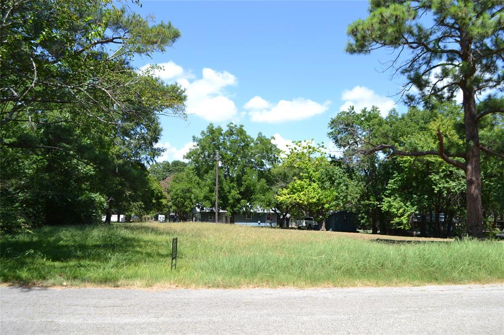 Whispering Oaks - Land