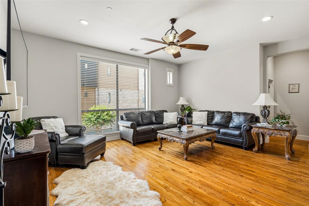 Palo Alto Twnhms Condo - Residential