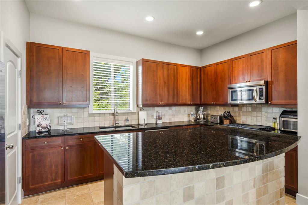 Palo Alto Twnhms Condo - Residential