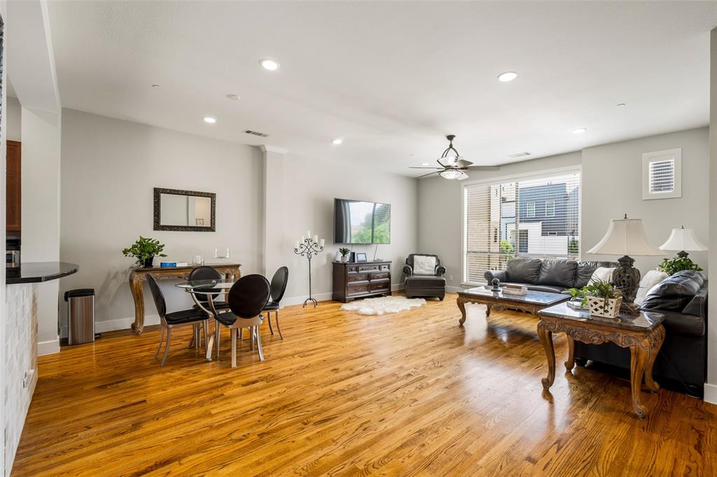 Palo Alto Twnhms Condo - Residential