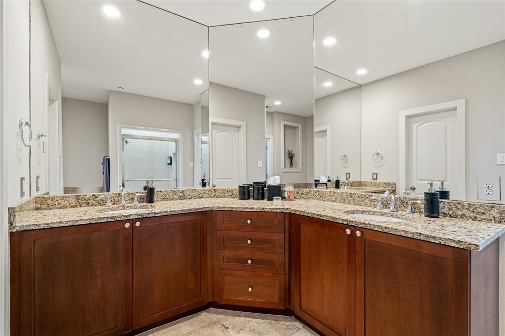 Palo Alto Twnhms Condo - Residential