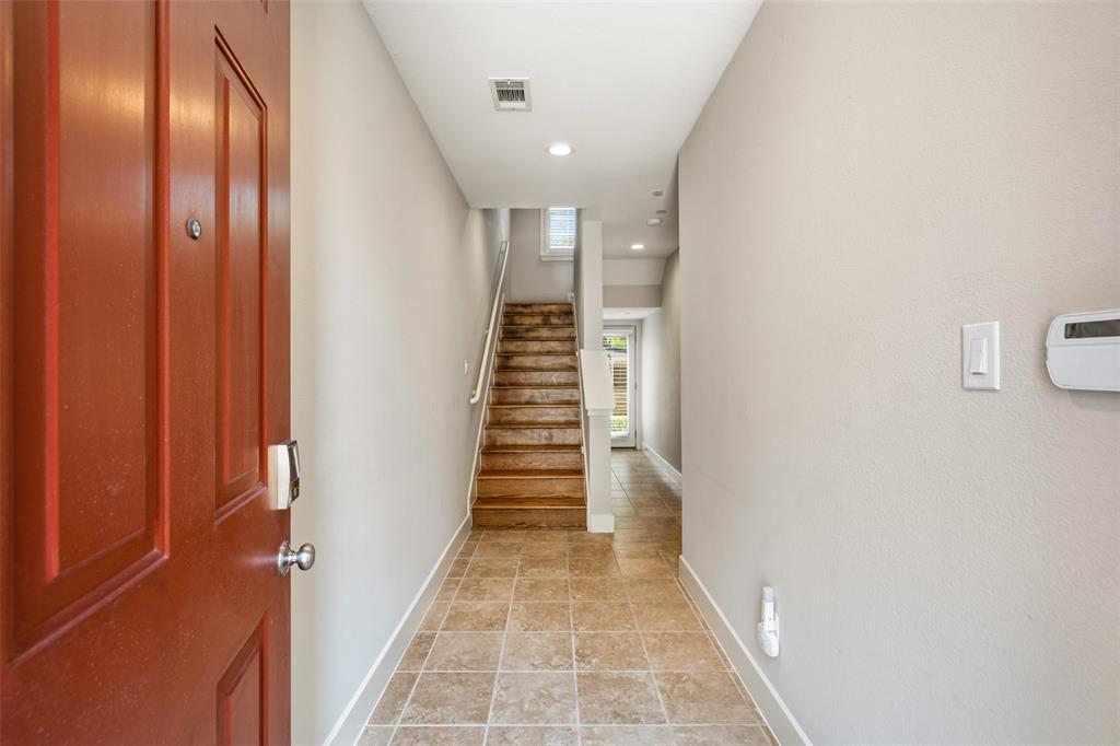 Palo Alto Twnhms Condo - Residential