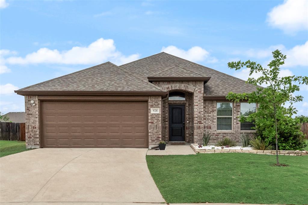 Nestled in the sought-after master-planned community of Woodcreek and zoned to Rockwall Independent School District, this 4-bedroom, 2-bath home combines comfort, space, and versatility. Positioned on an oversized cul-de-sac lot, it offers added privacy and room to enjoy outdoor living. Inside, an open-concept layout creates a seamless flow between living, dining, and kitchen spaces—perfect for entertaining. The flexible fourth bedroom provides the ideal option for a home office or guest room. A standout property in a thriving community.