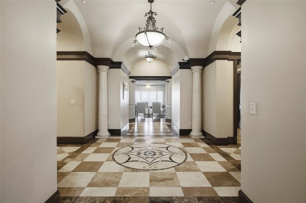 Villa de Leon Condo - Residential