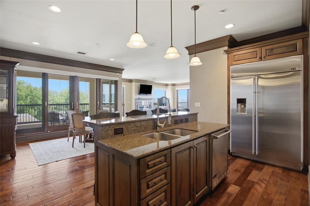 Villa de Leon Condo - Residential