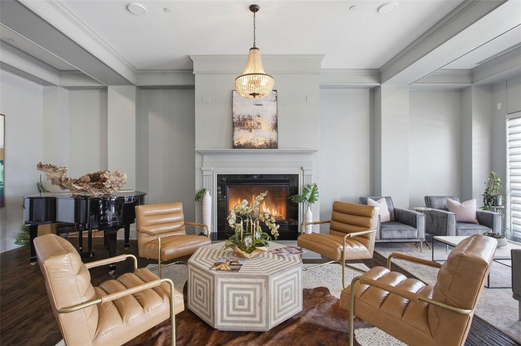 Villa de Leon Condo - Residential