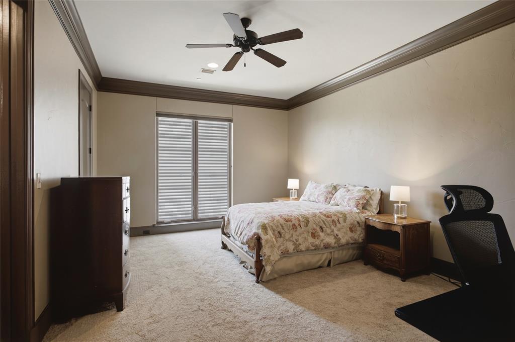 Villa de Leon Condo - Residential
