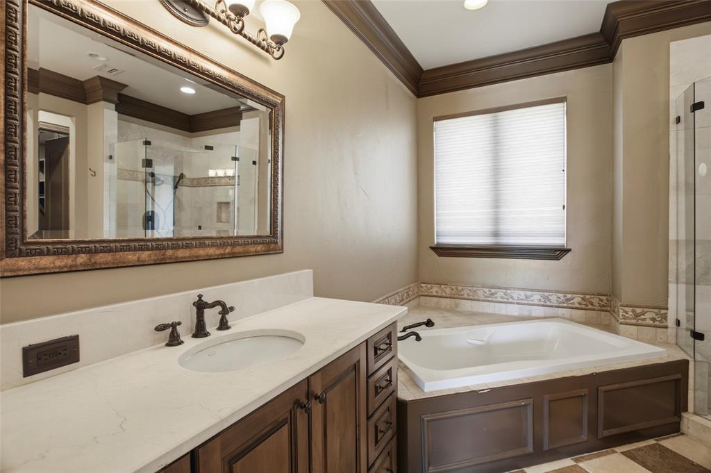 Villa de Leon Condo - Residential