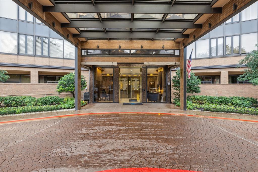 BONAVENTURE CONDOS - Residential