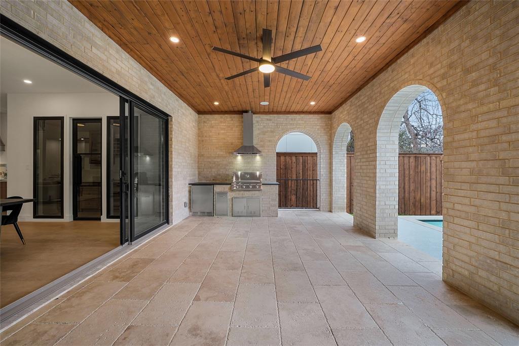 Henderson Ave - Residential