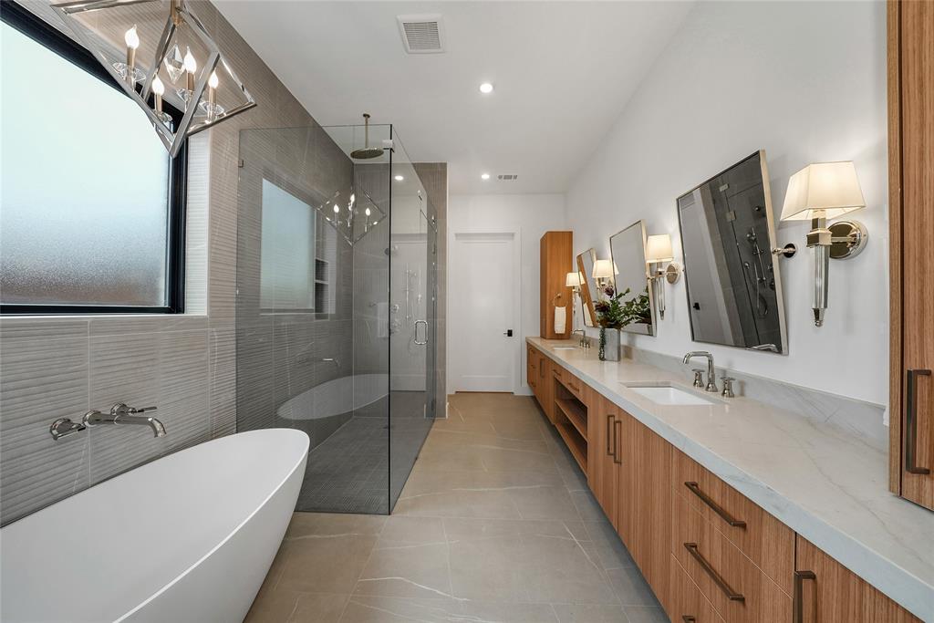 Henderson Ave - Residential
