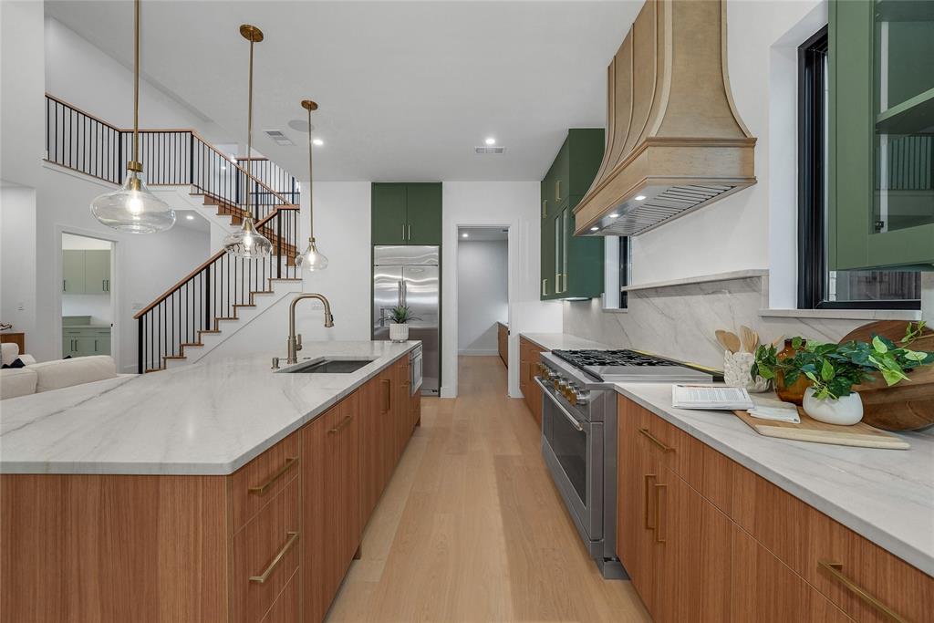 Henderson Ave - Residential