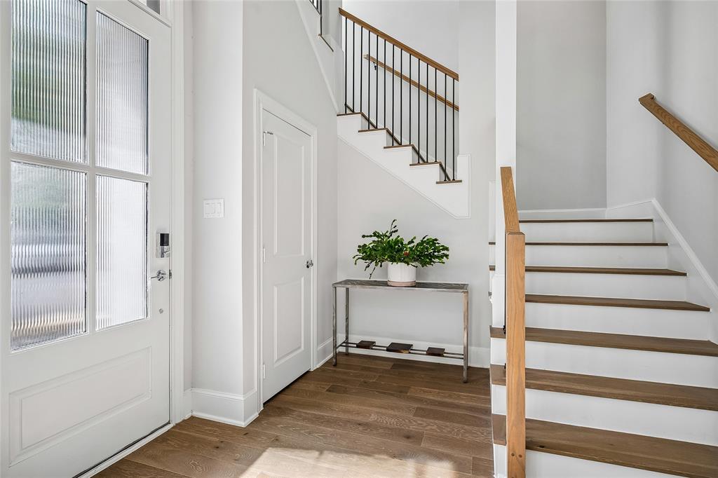 Addison Grove - Residential