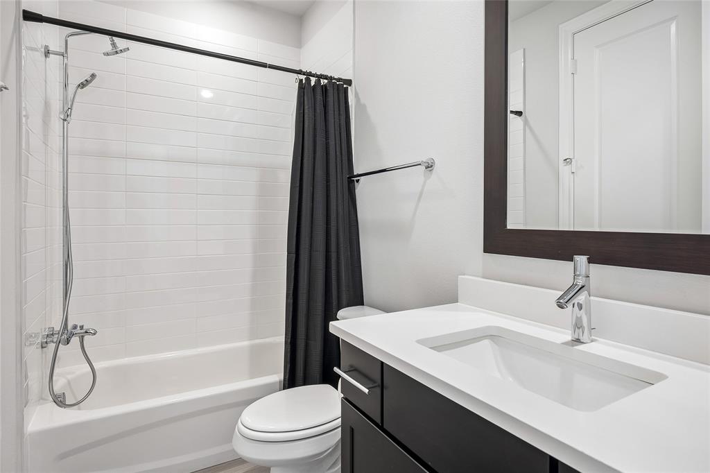 Addison Grove - Residential