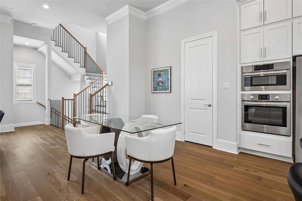 Addison Grove - Residential