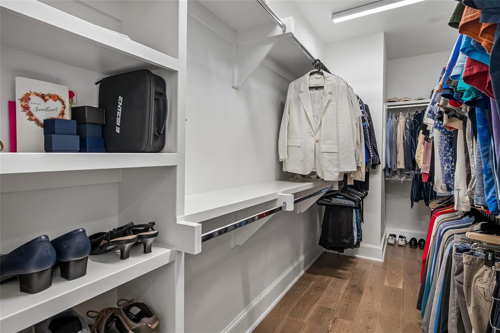 Addison Grove - Residential