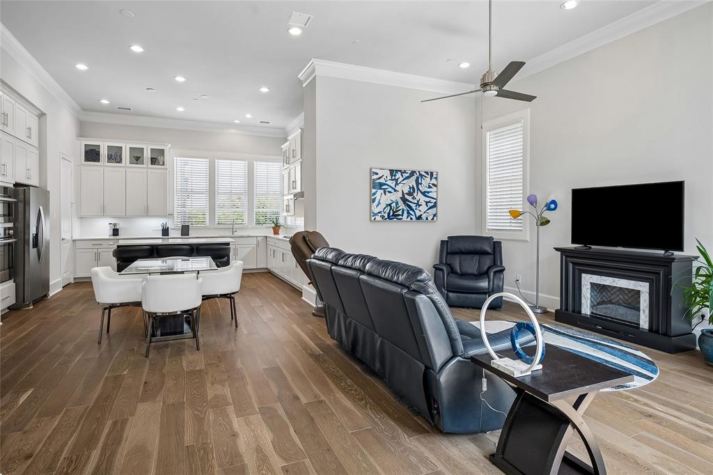 Addison Grove - Residential