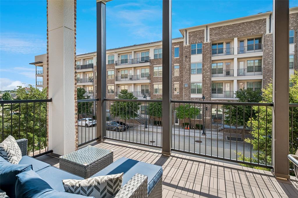 Addison Grove - Residential
