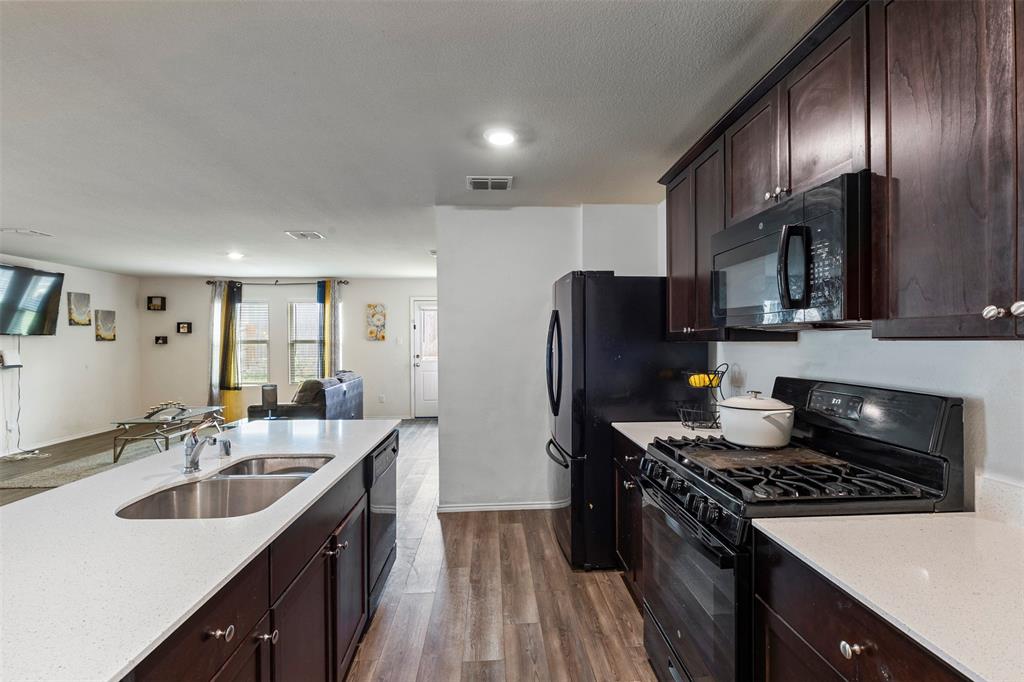 Primrose Xing Ph 4 - Residential