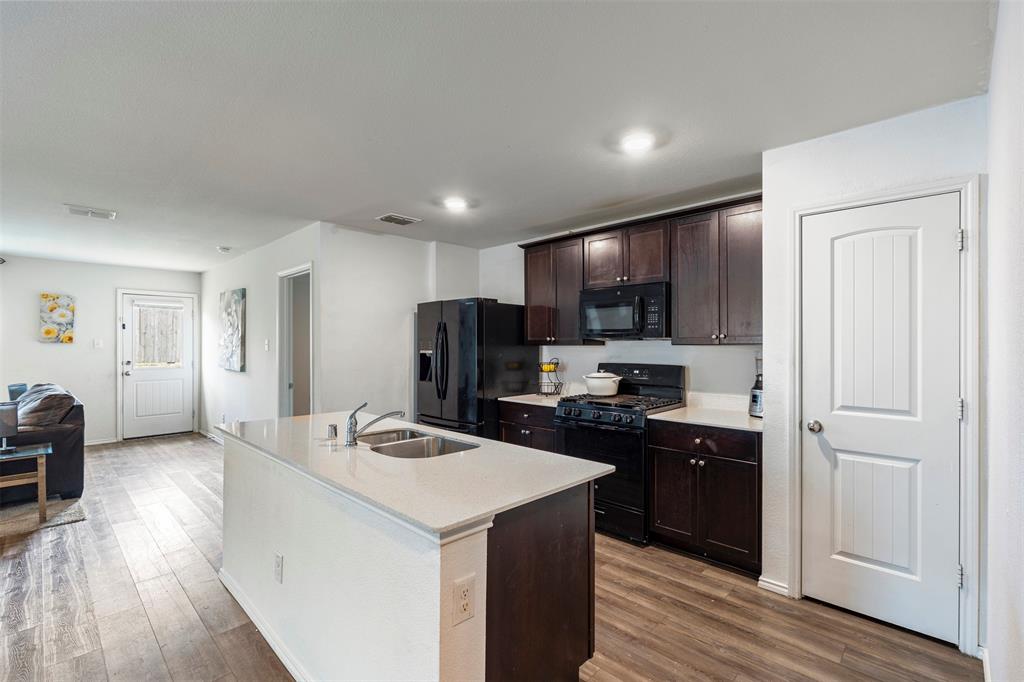 Primrose Xing Ph 4 - Residential