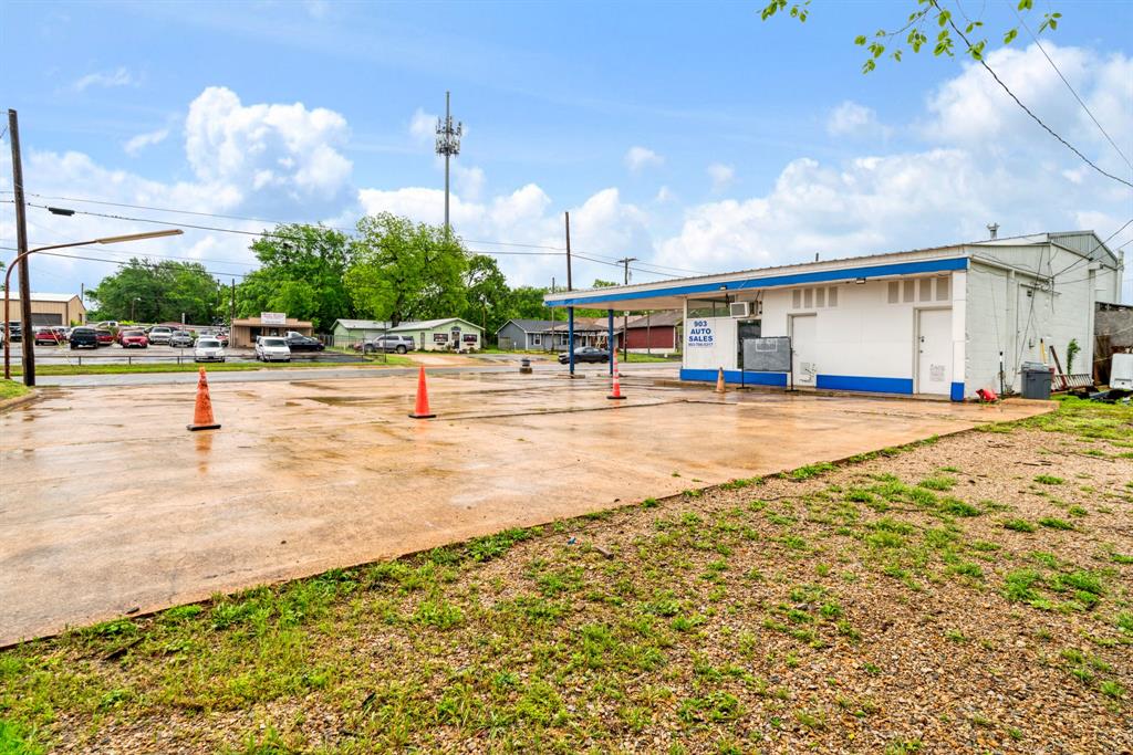 NA - Commercial Sale