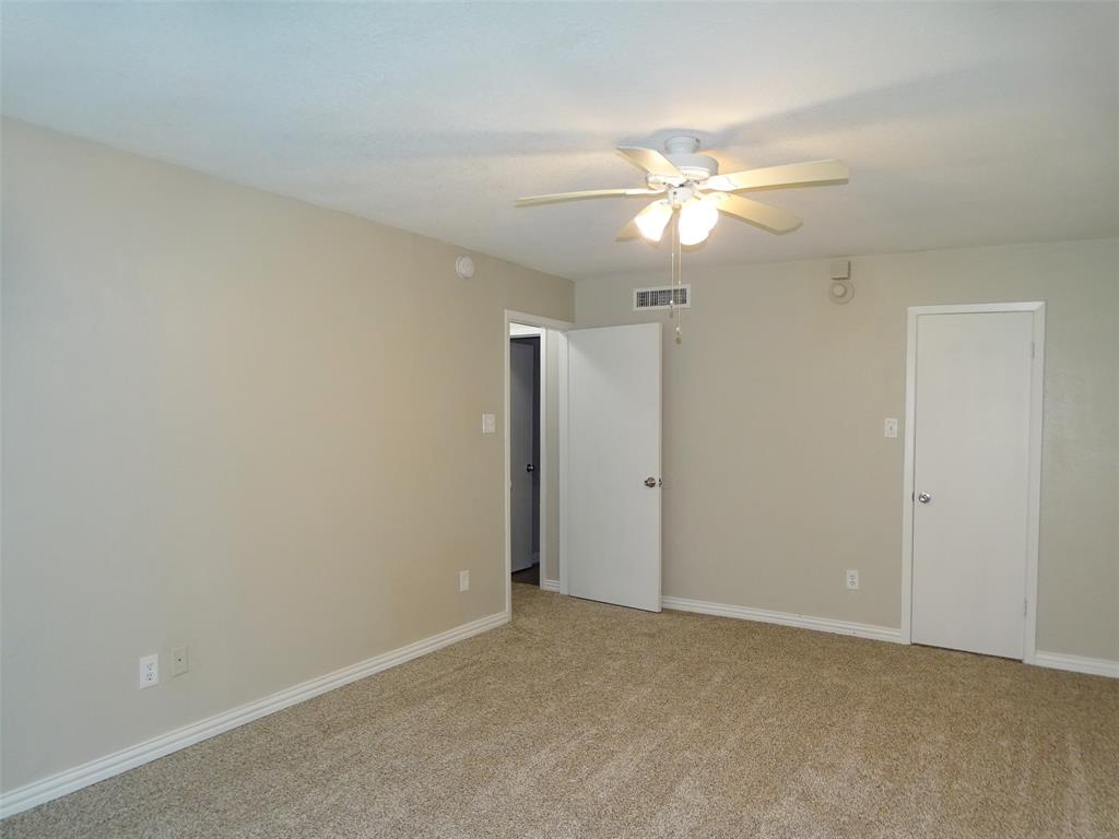 Condo Country Creek - Residential
