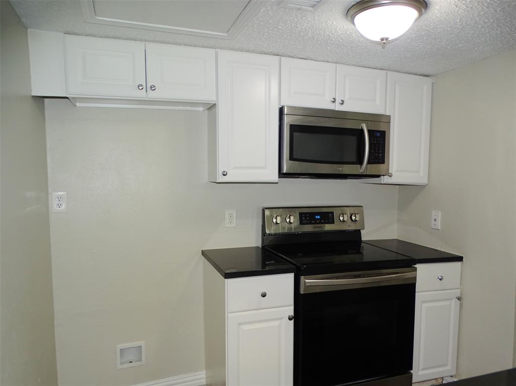 Condo Country Creek - Residential