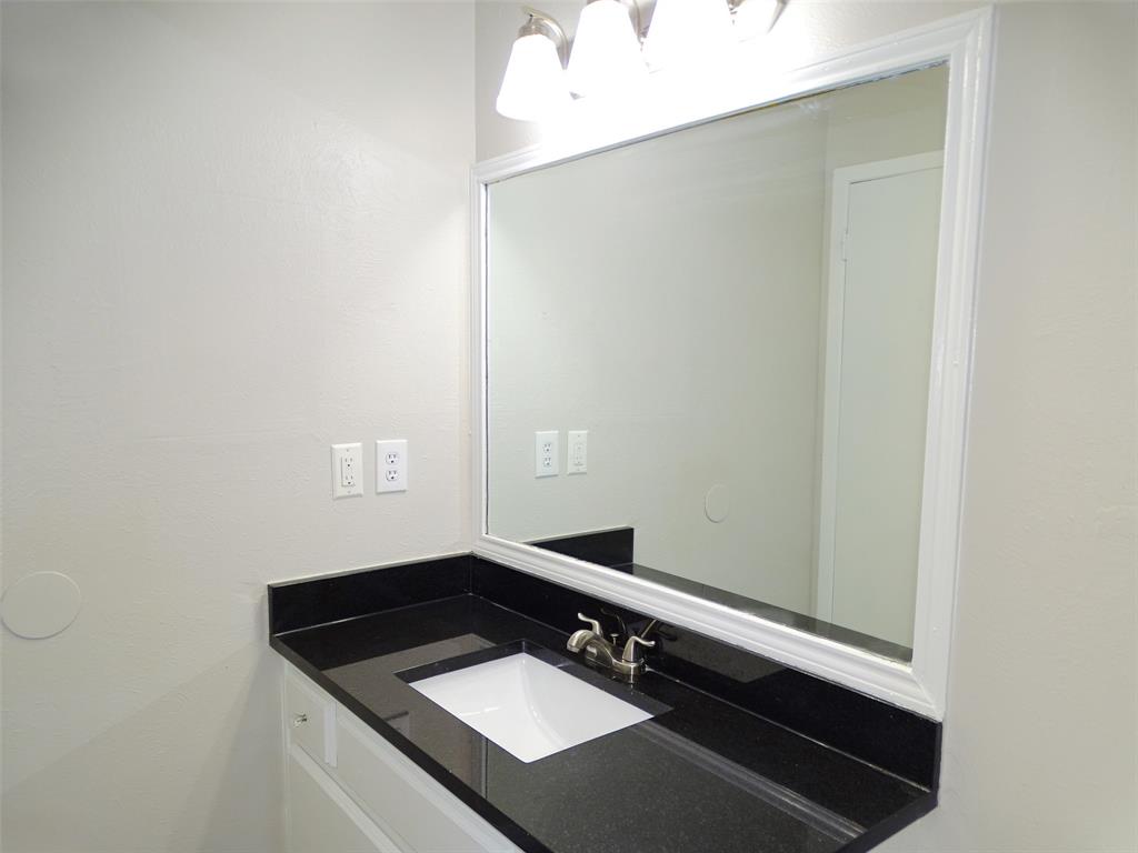 Condo Country Creek - Residential