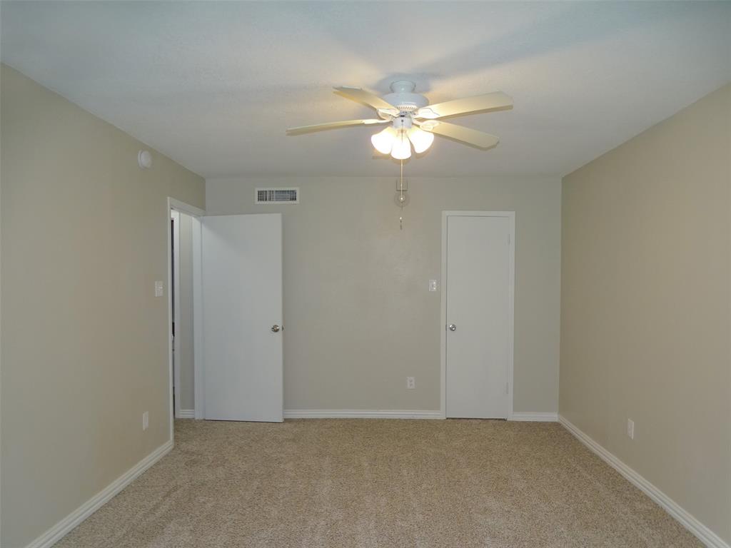 Condo Country Creek - Residential