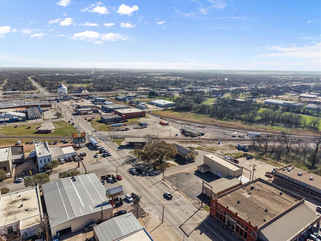 Corsicana - Commercial Sale