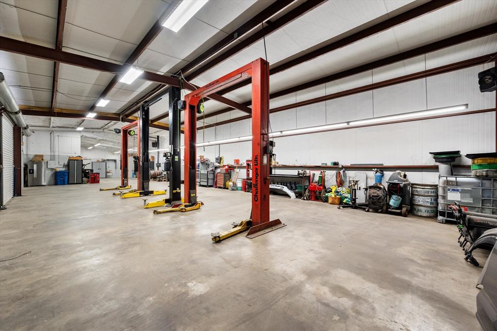 Corsicana - Commercial Sale