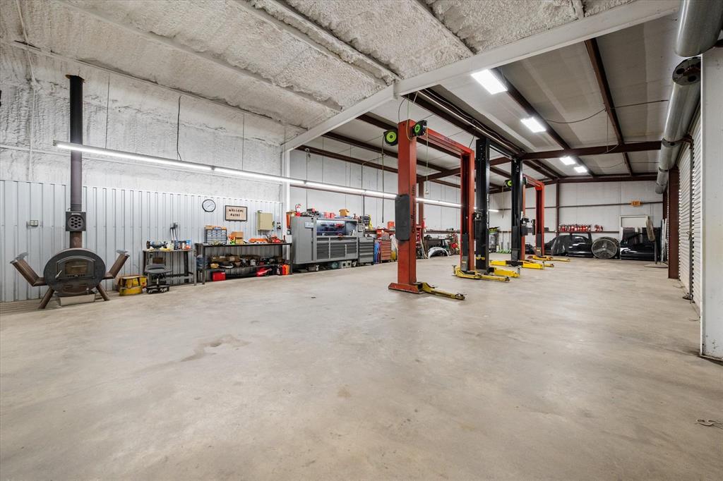 Corsicana - Commercial Sale