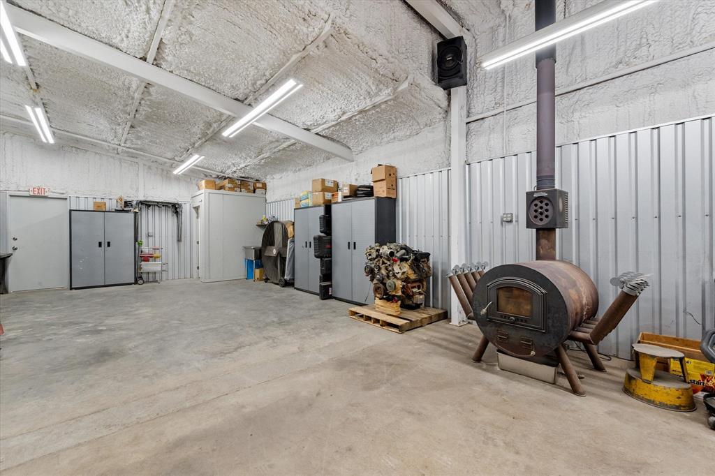 Corsicana - Commercial Sale