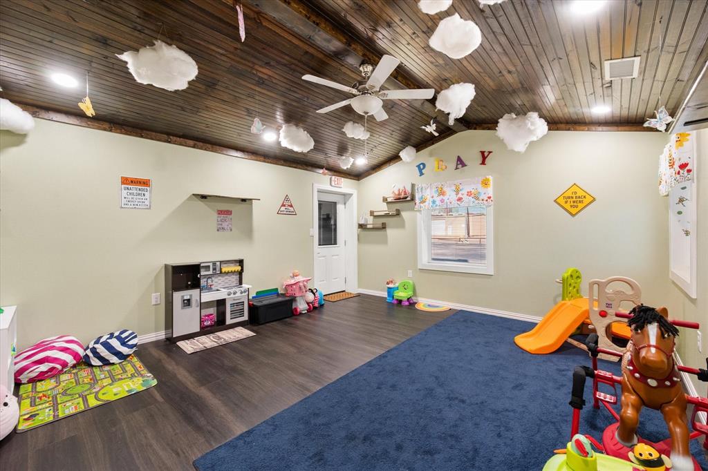 Corsicana - Commercial Sale
