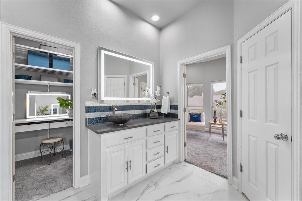 The Lakes On Legacy Drive Ph I - Residential
