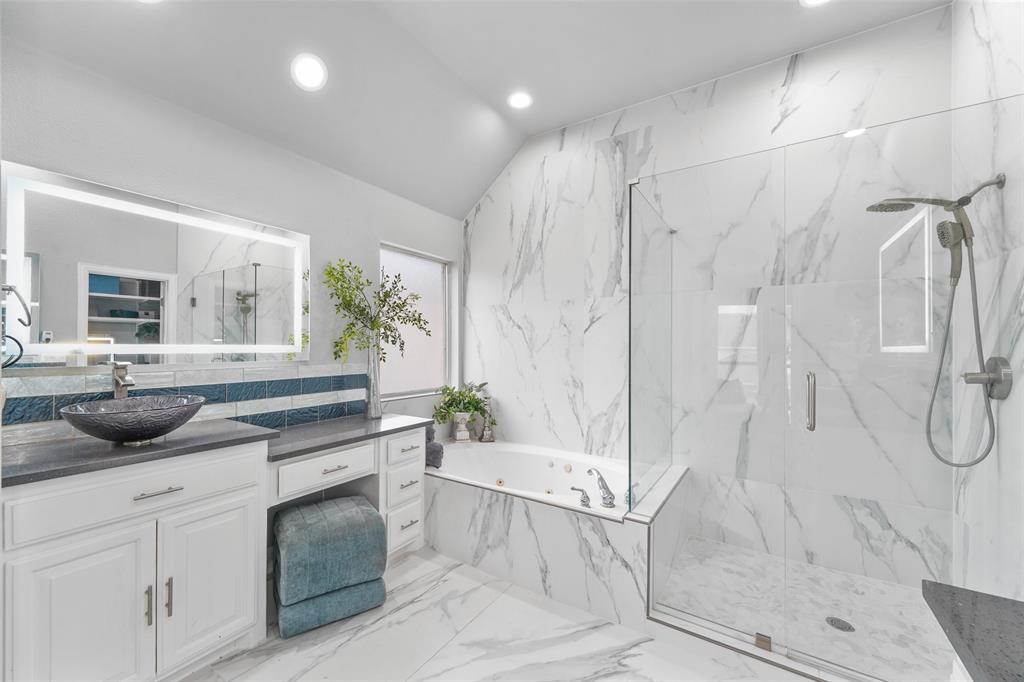 The Lakes On Legacy Drive Ph I - Residential