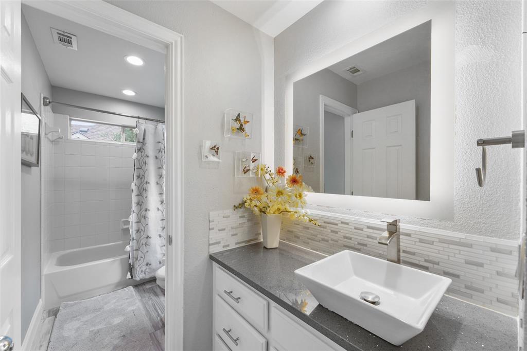 The Lakes On Legacy Drive Ph I - Residential