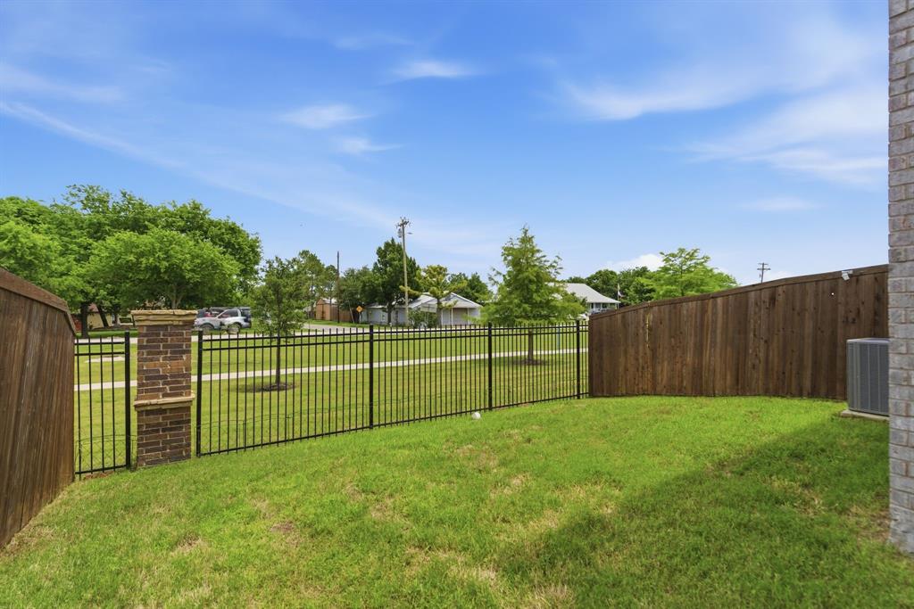 Lake Park Villas Ph 1 - Residential