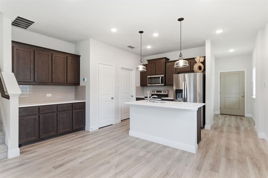 Lake Park Villas Ph 1 - Residential