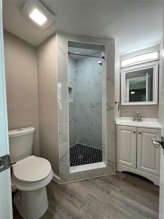 Rollingwood Hills - Residential Lease