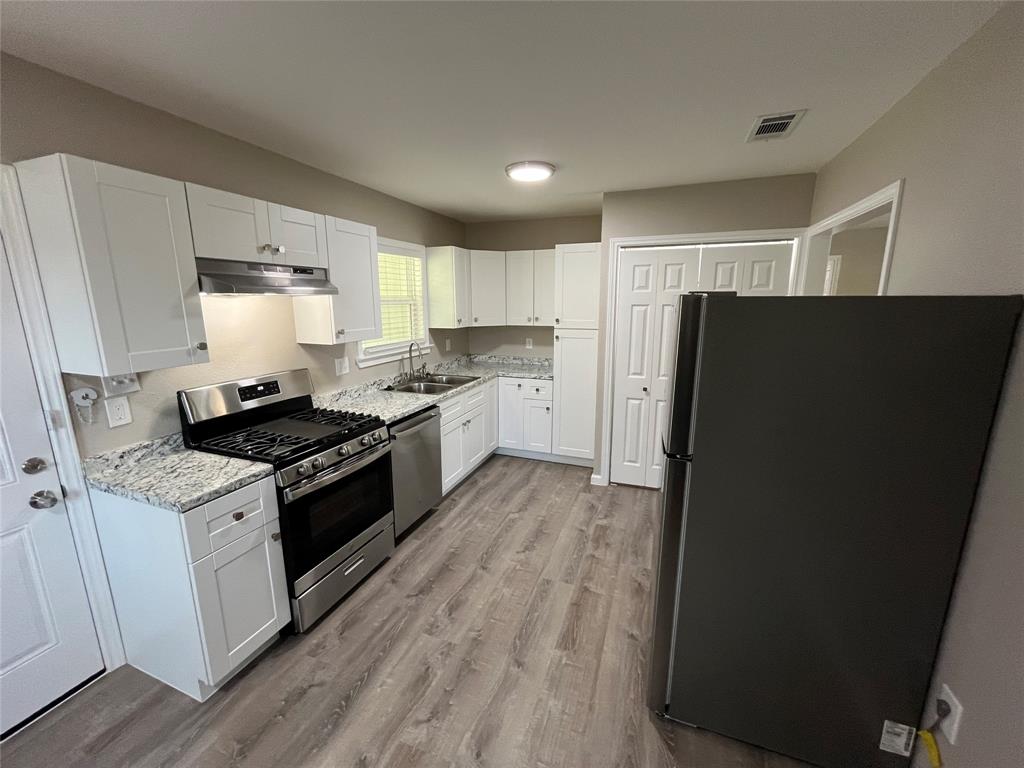 Rollingwood Hills - Residential Lease